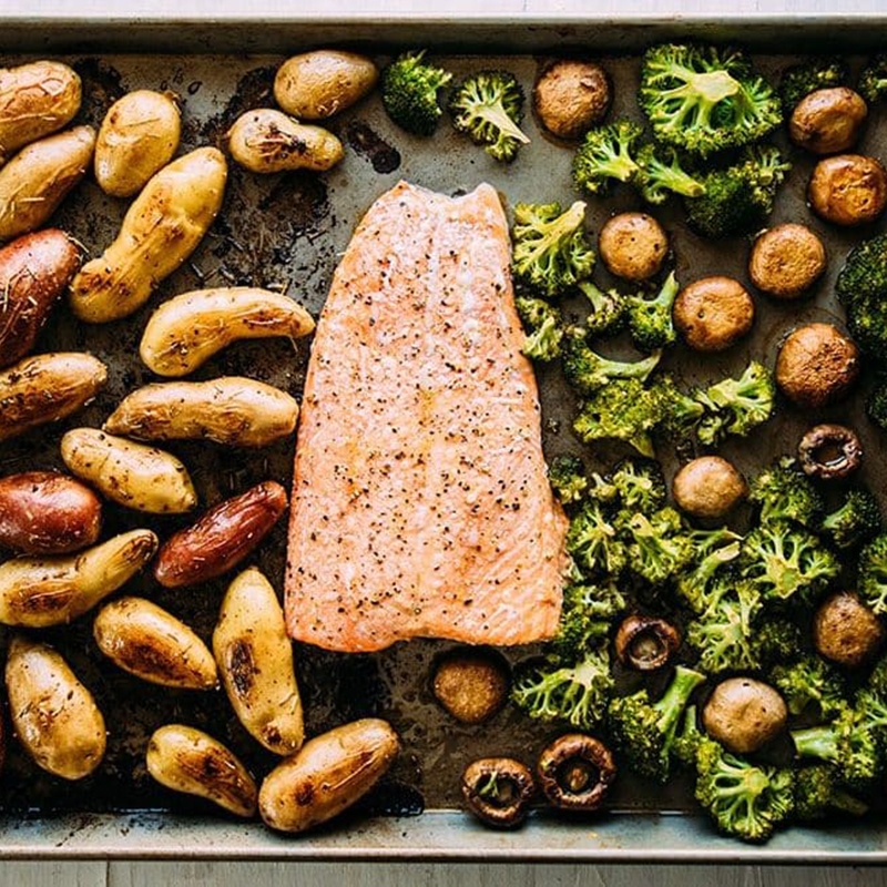Sheet Pan Salmon With Roasted Fingerling Potatoes Michigan Potatoes sheet-pan-salmon-with-roasted-fingerling-potatoes-michigan-potatoes